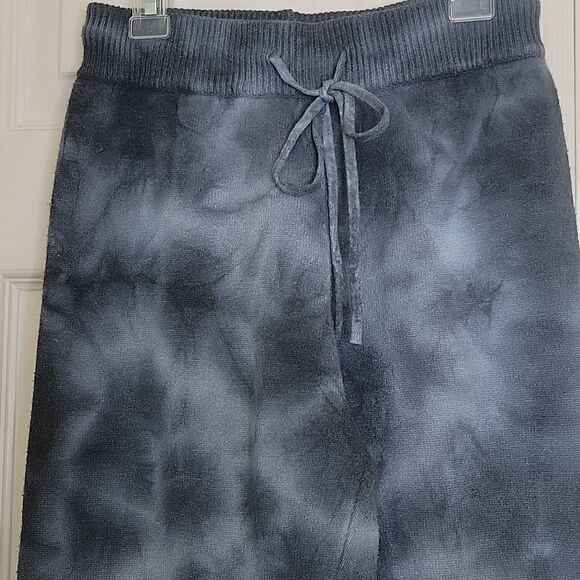 OLIVACEOUS Gray Modal Blend Knit Joggers Size Medium - Picture 2 of 7